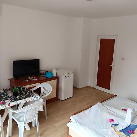 Стаи За Гости Ники Nessebar Exterior foto