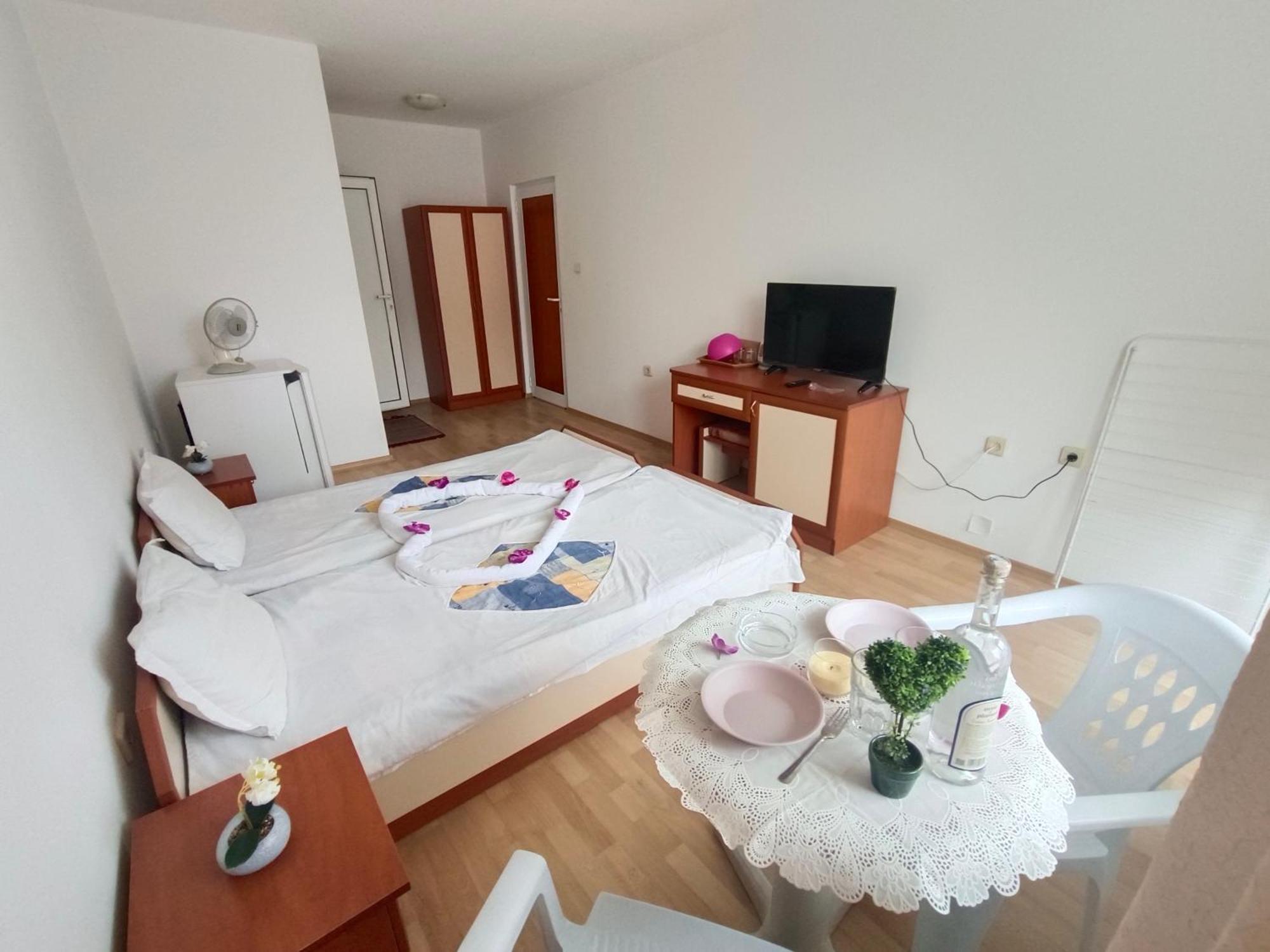 Стаи За Гости Ники Nessebar Exterior foto